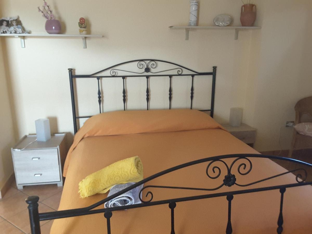 Mansarda Fiorita Bed & Breakfast Abatemarco Exterior photo